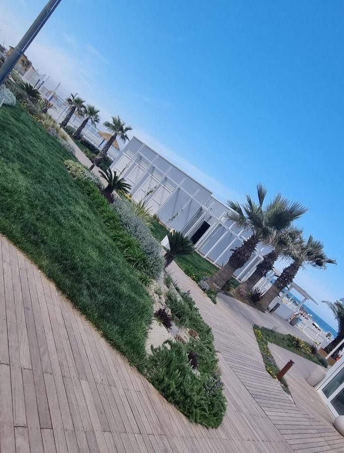 Hotel Crisvan Rimini Kültér fotó