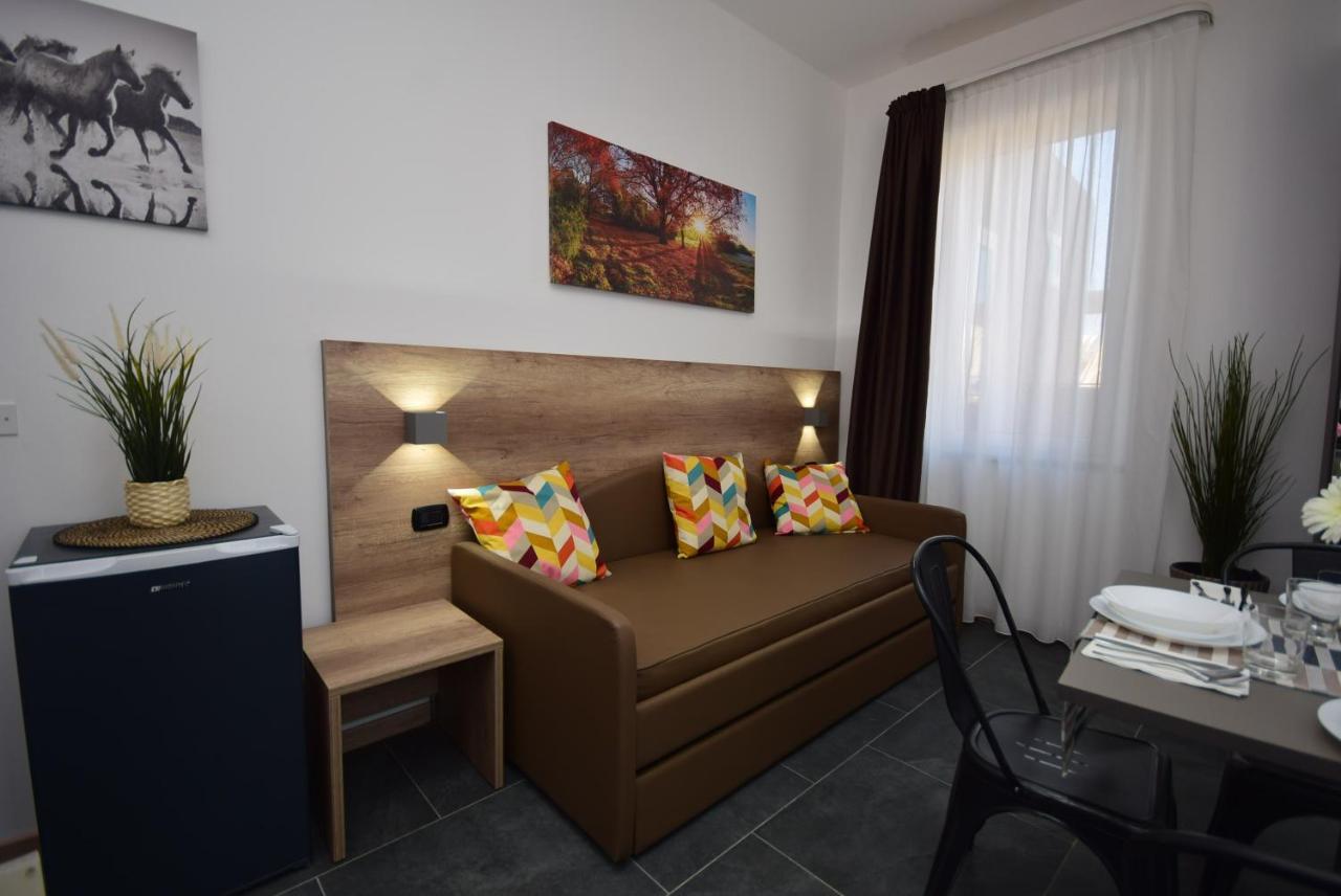 Hotel Crisvan Rimini Kültér fotó