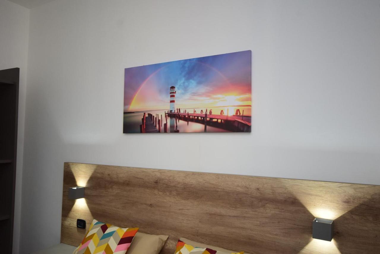 Hotel Crisvan Rimini Kültér fotó
