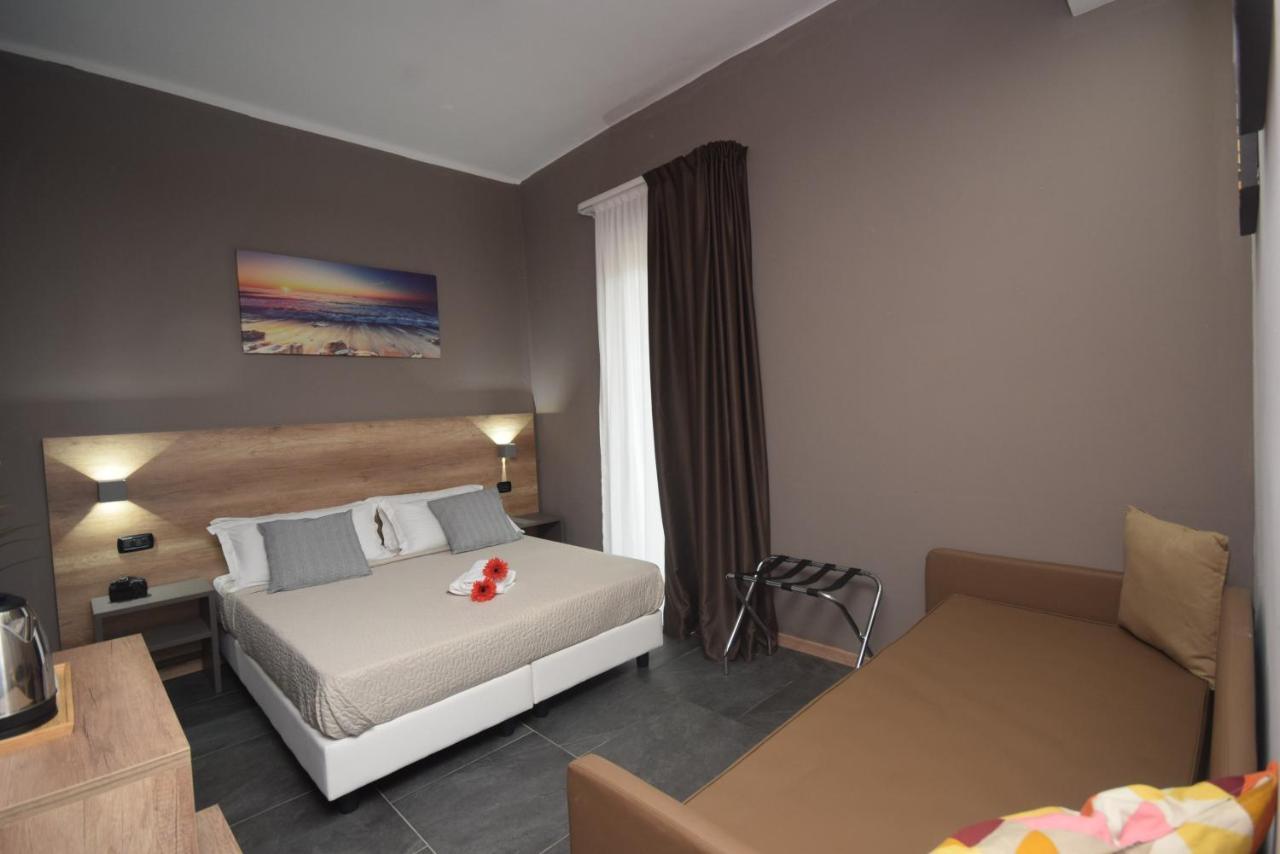 Hotel Crisvan Rimini Kültér fotó
