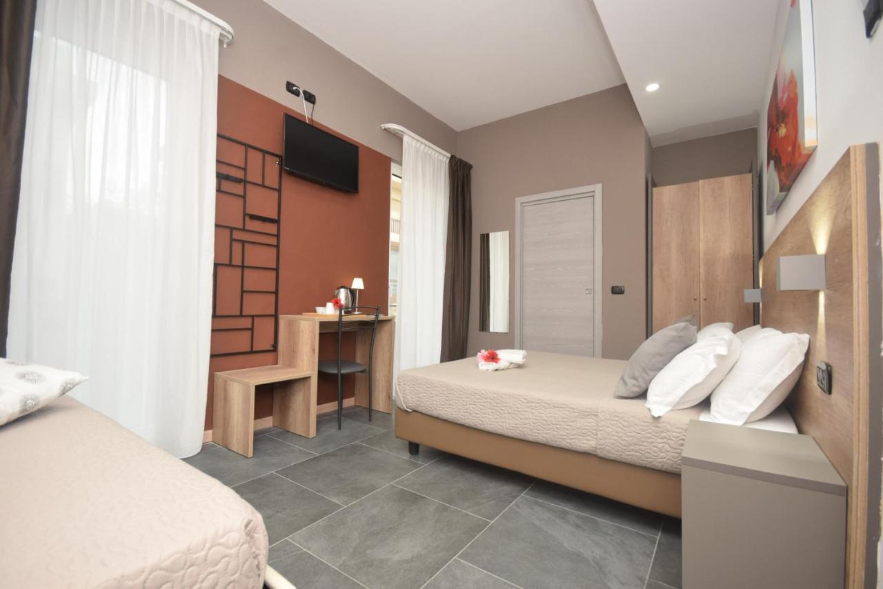 Hotel Crisvan Rimini Kültér fotó